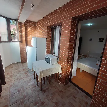 Monad Hotel