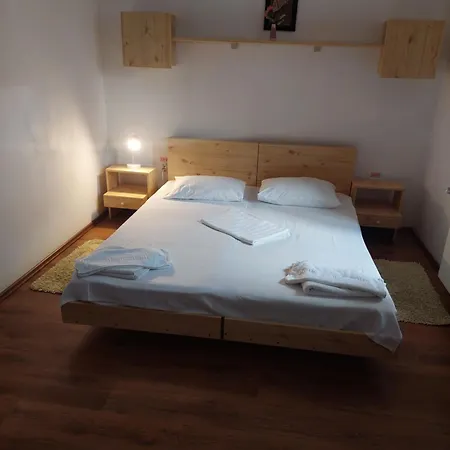Monad Hotel 3*