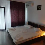 Hotel Monad